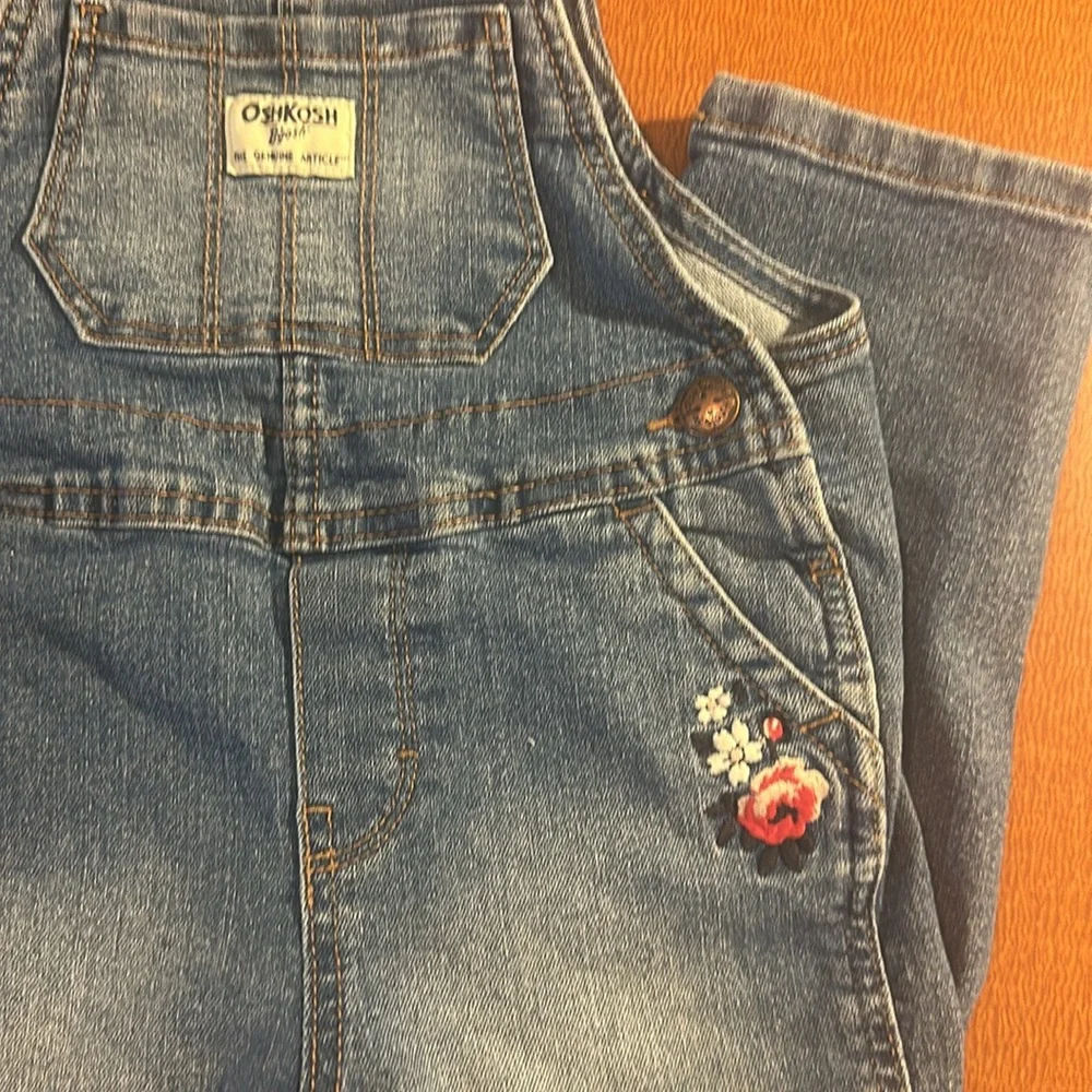 Osh Kosh B’Gosh Denim‎ 3T Overslls with Flower Embroidery